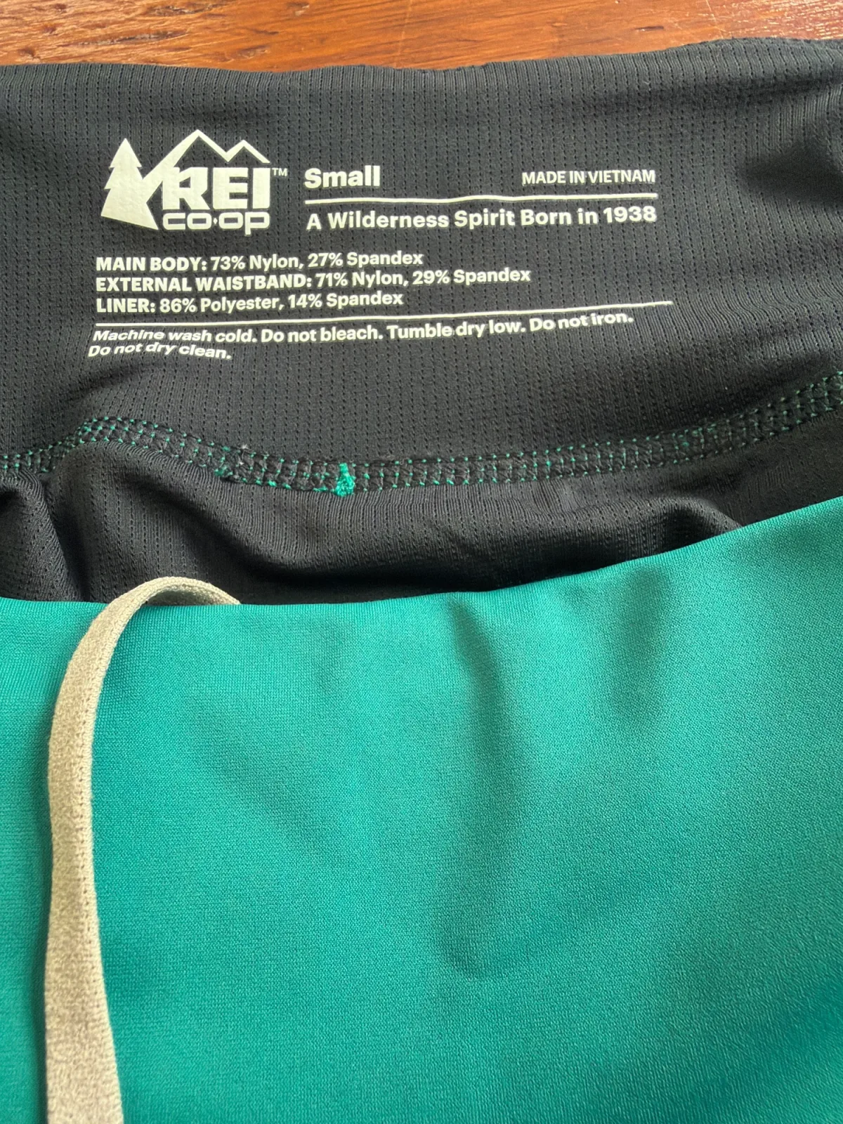 REI Co-op Active Pursuits 4" Running Shorts Women’s small Teal Green Mesh Trim Lined photo 4