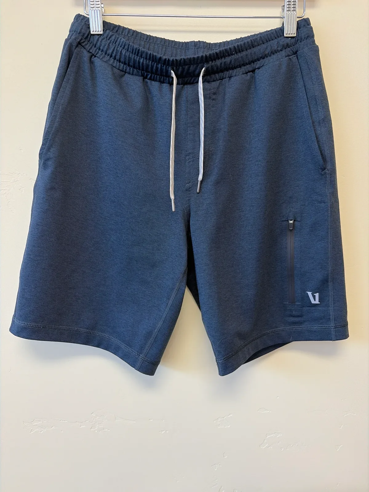 Vuori Men’s Blue Performance Shorts Size XS Drawstring Athletic Workout Shorts photo 2