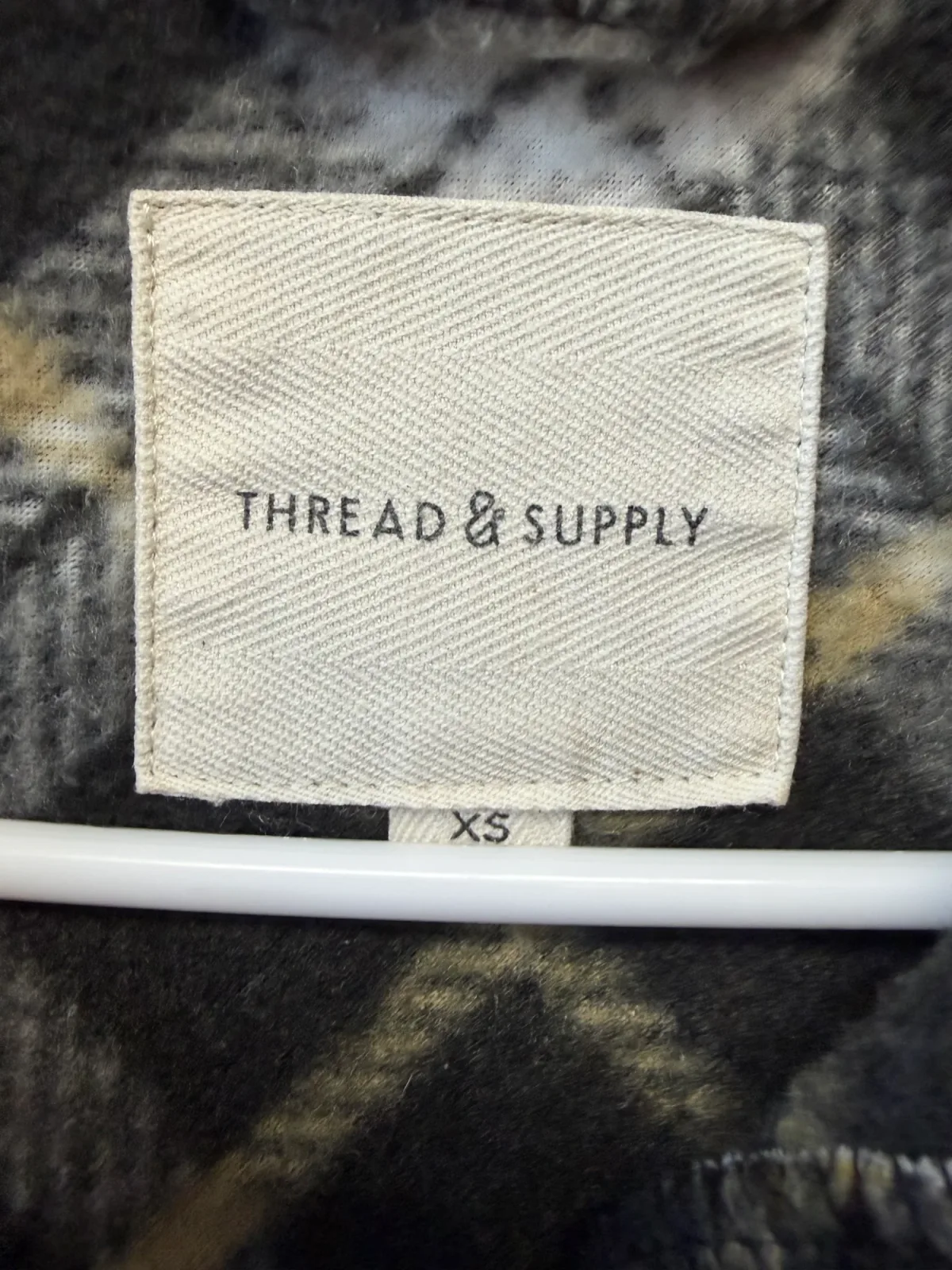 Thread & Supply Women's Fleece Plaid Button Front Shacket Jacket Black Gray Size XS photo 4