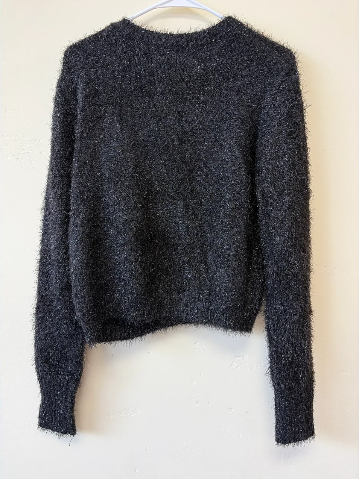Rachel Zoe NWT Black Fuzzy Eyelash Knit Cropped Crewneck Sweater Women's Size M photo 3