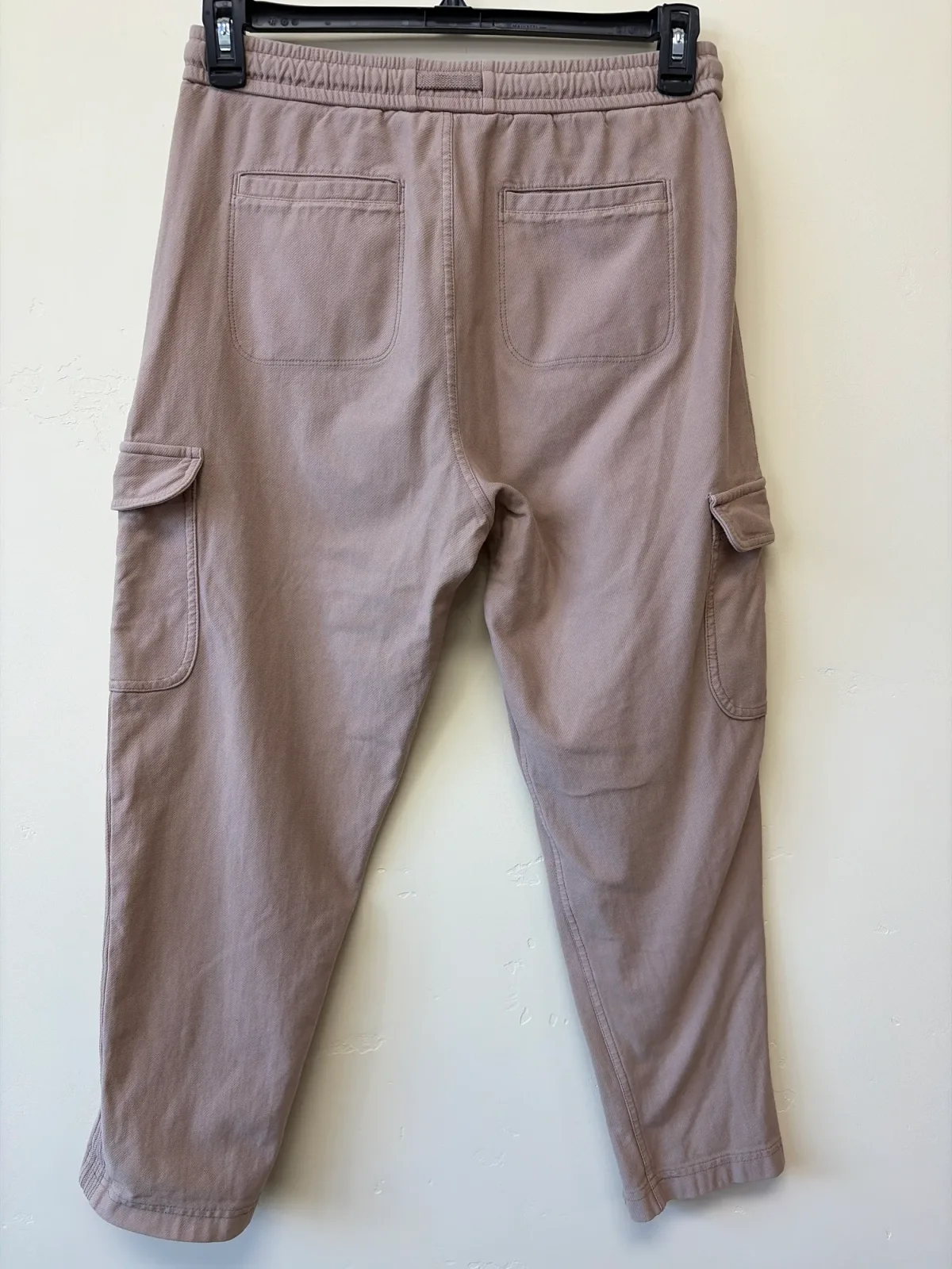 Athleta Women's Silt Taupe Farallon Organic Cotton Cargo Crop Pants — Size 4 photo 3