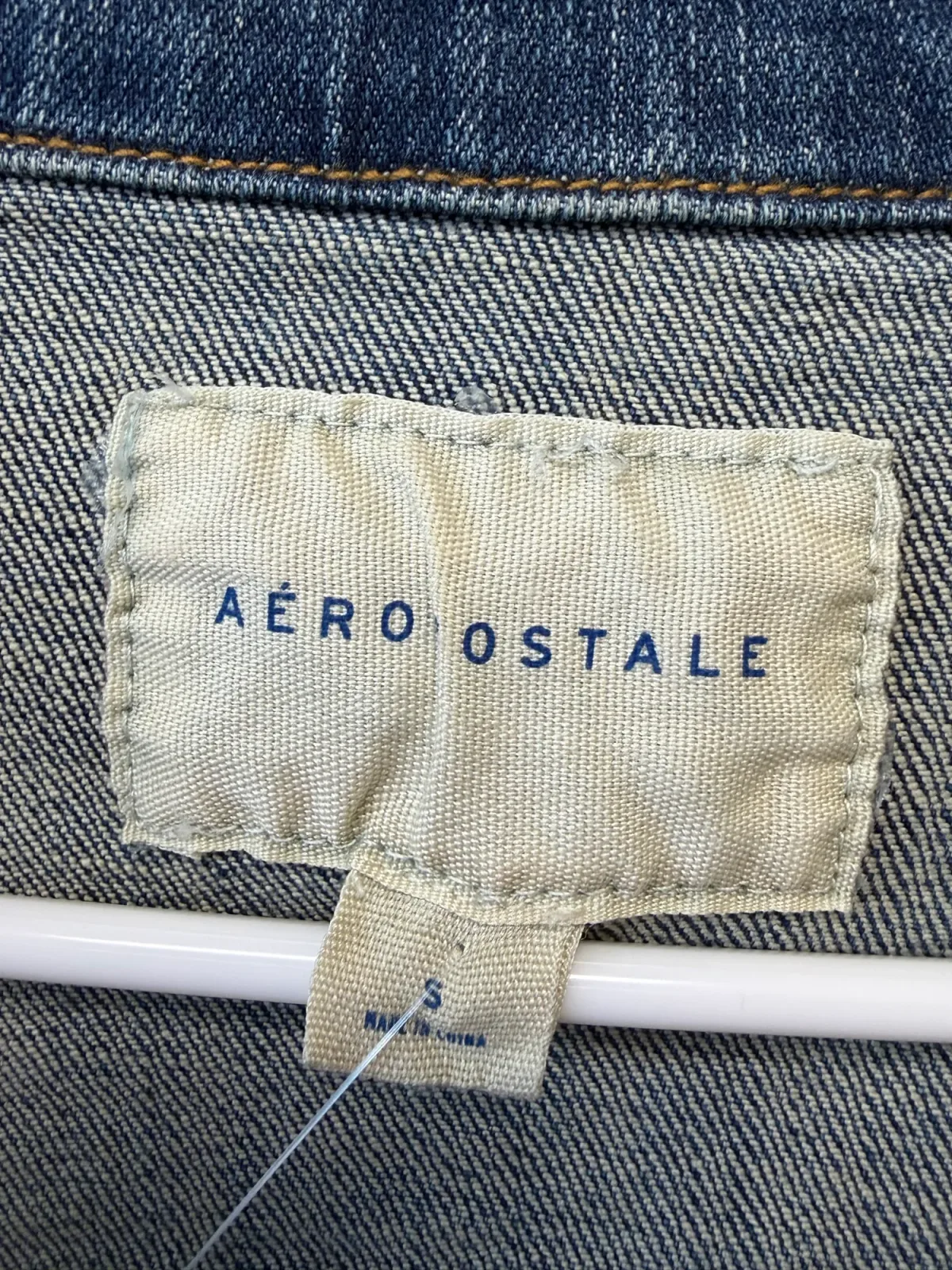 Aeropostale Mens Classic Denim Jacket Medium Wash Blue Button Up Jean Outerwear photo 4