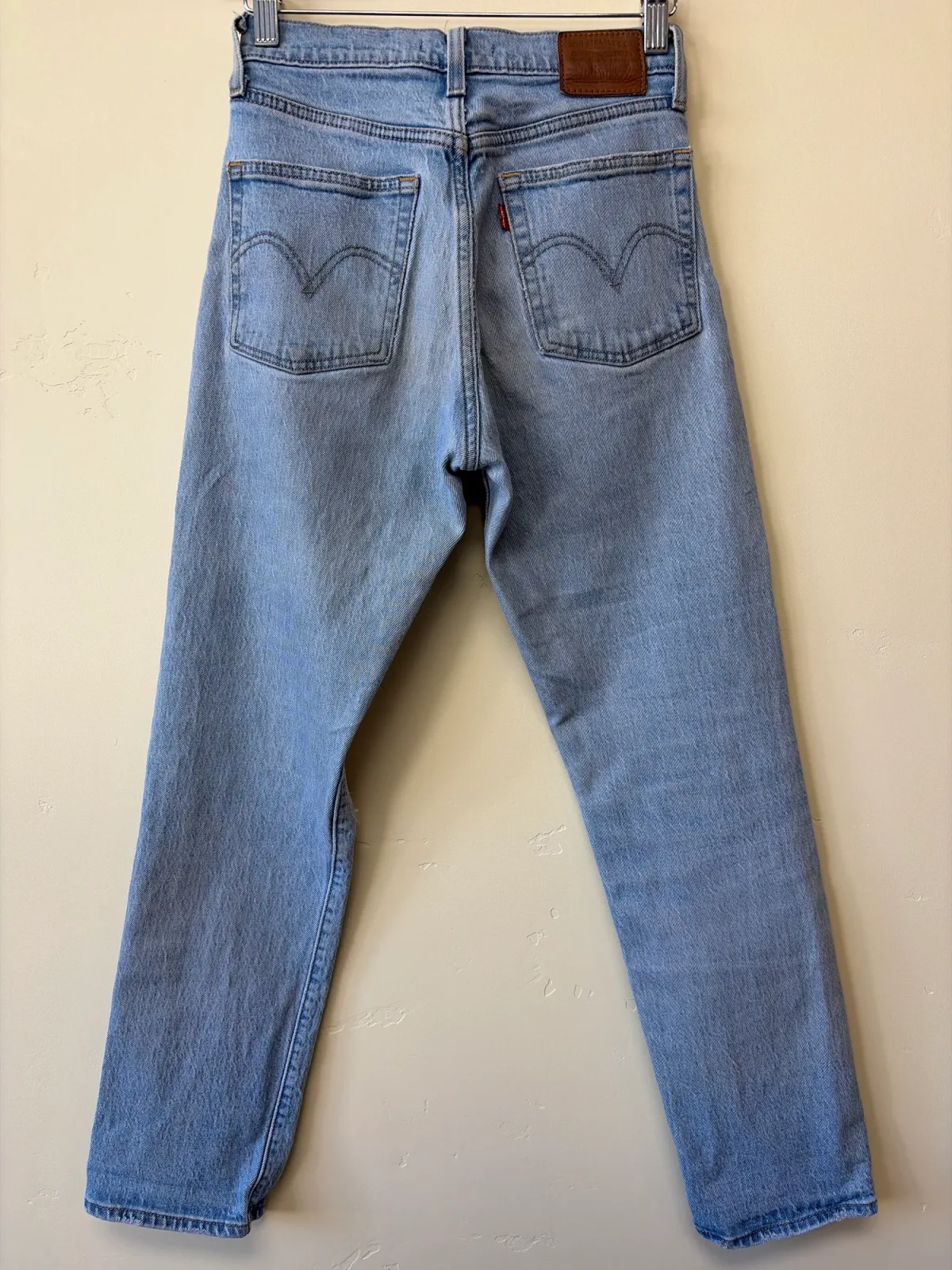 Levi's Wedgie Straight High-Rise Distressed Jeans - Size 24 photo 3