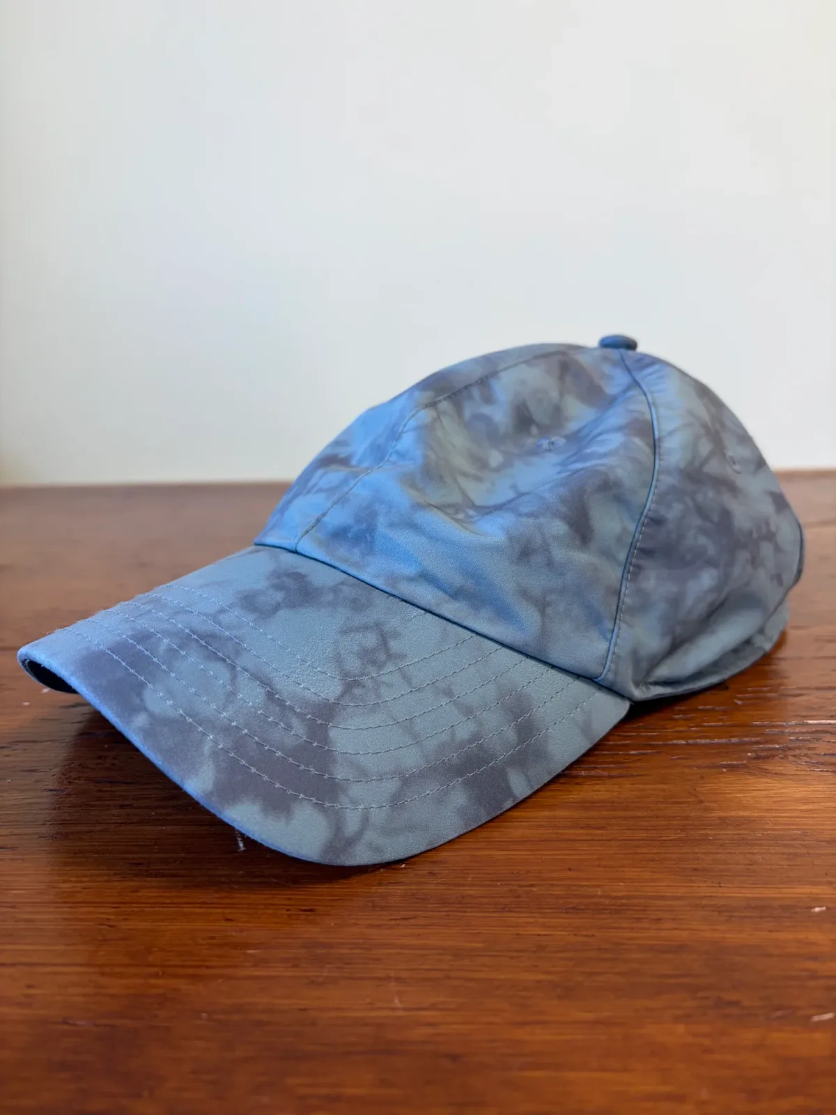 Athleta Kinetic Printed Baseball Cap Riptide Gray Blue Tie-Dye Running Hat - One Size OS photo 2