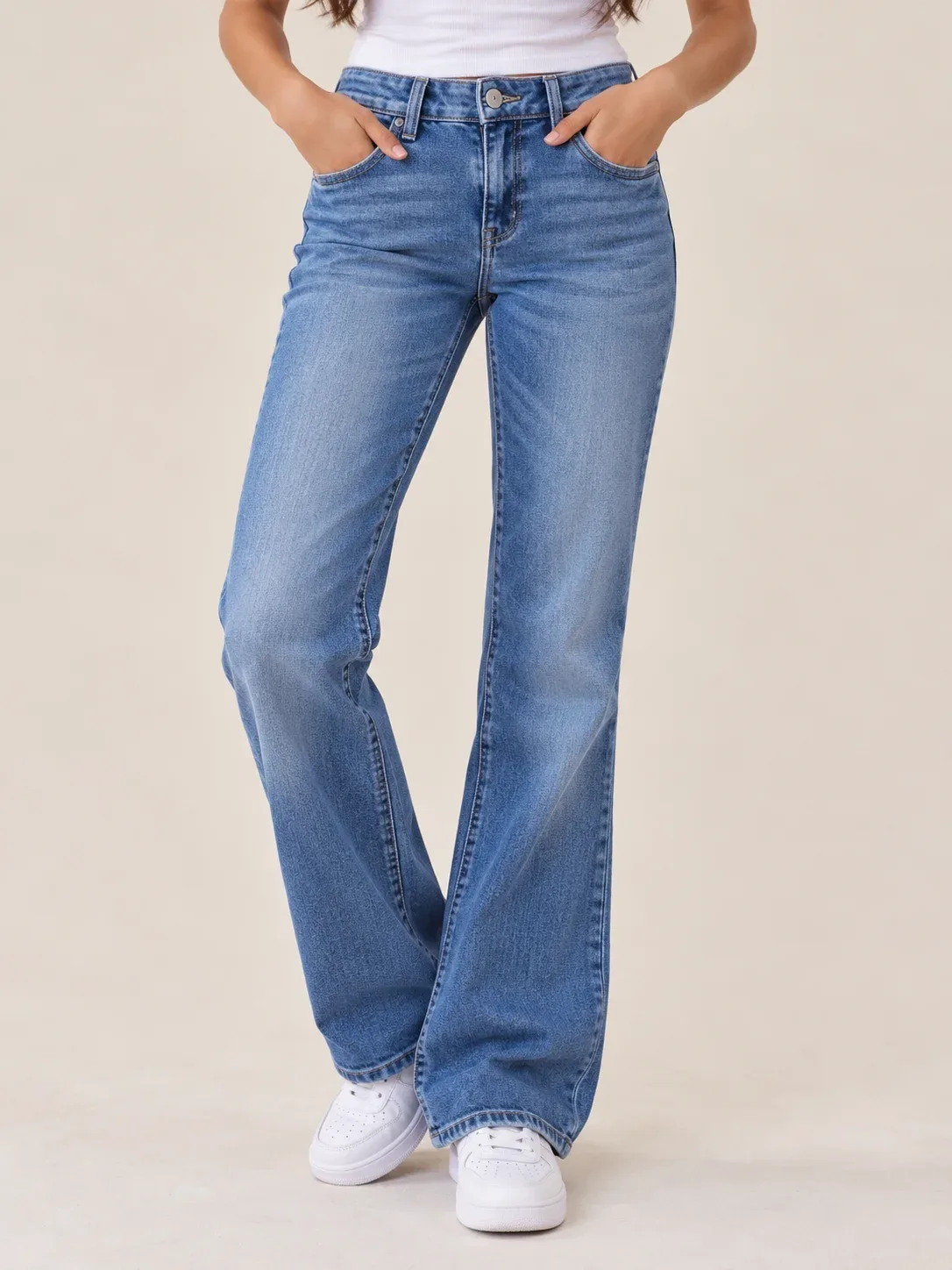 BKE Stella Women’s Low Rise Slim Fit Tailored Bootcut Jeans - Medium Wash Denim, Size 23 x 32