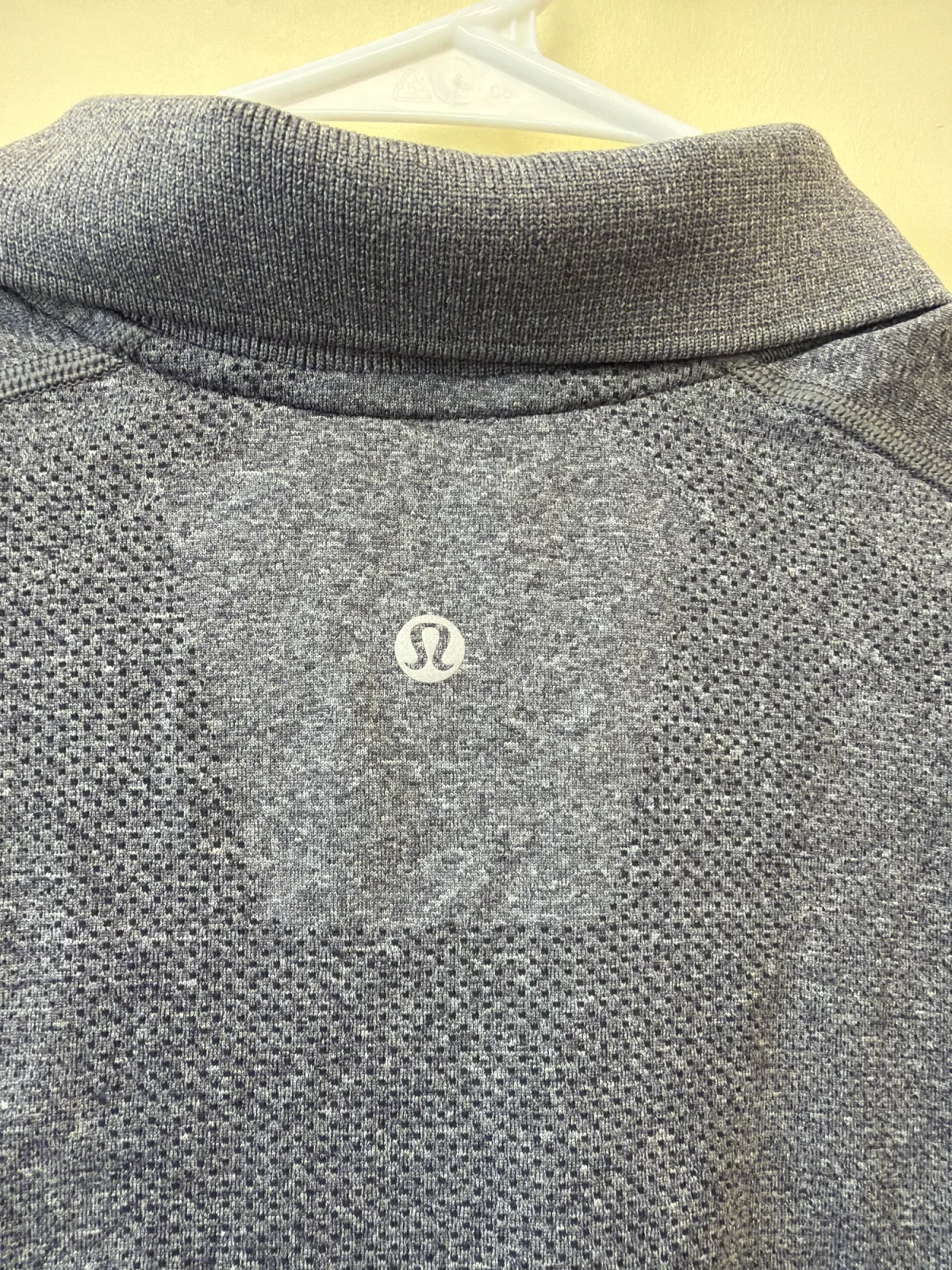 lululemon Metal Vent Tech Short-Sleeve Polo Shirt - Men's Size M photo 4