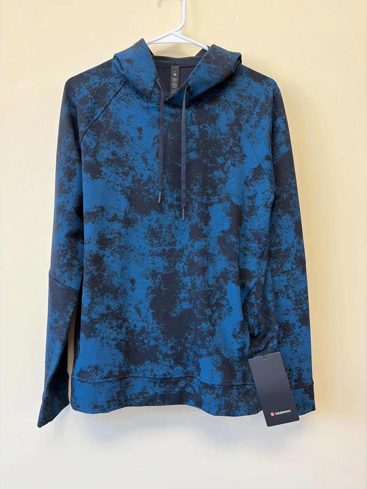 NWT Lululemon Men's City Sweat Pullover Hoodie — Size Small photo 2