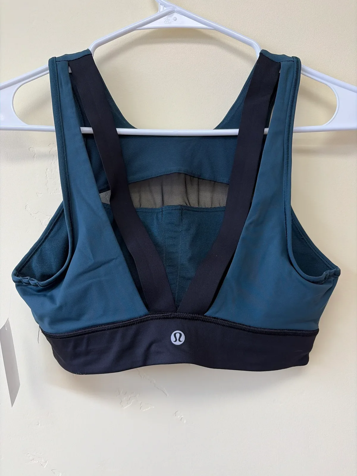 Lululemon Run The Day Bra – Submarine / Black Mesh photo 3
