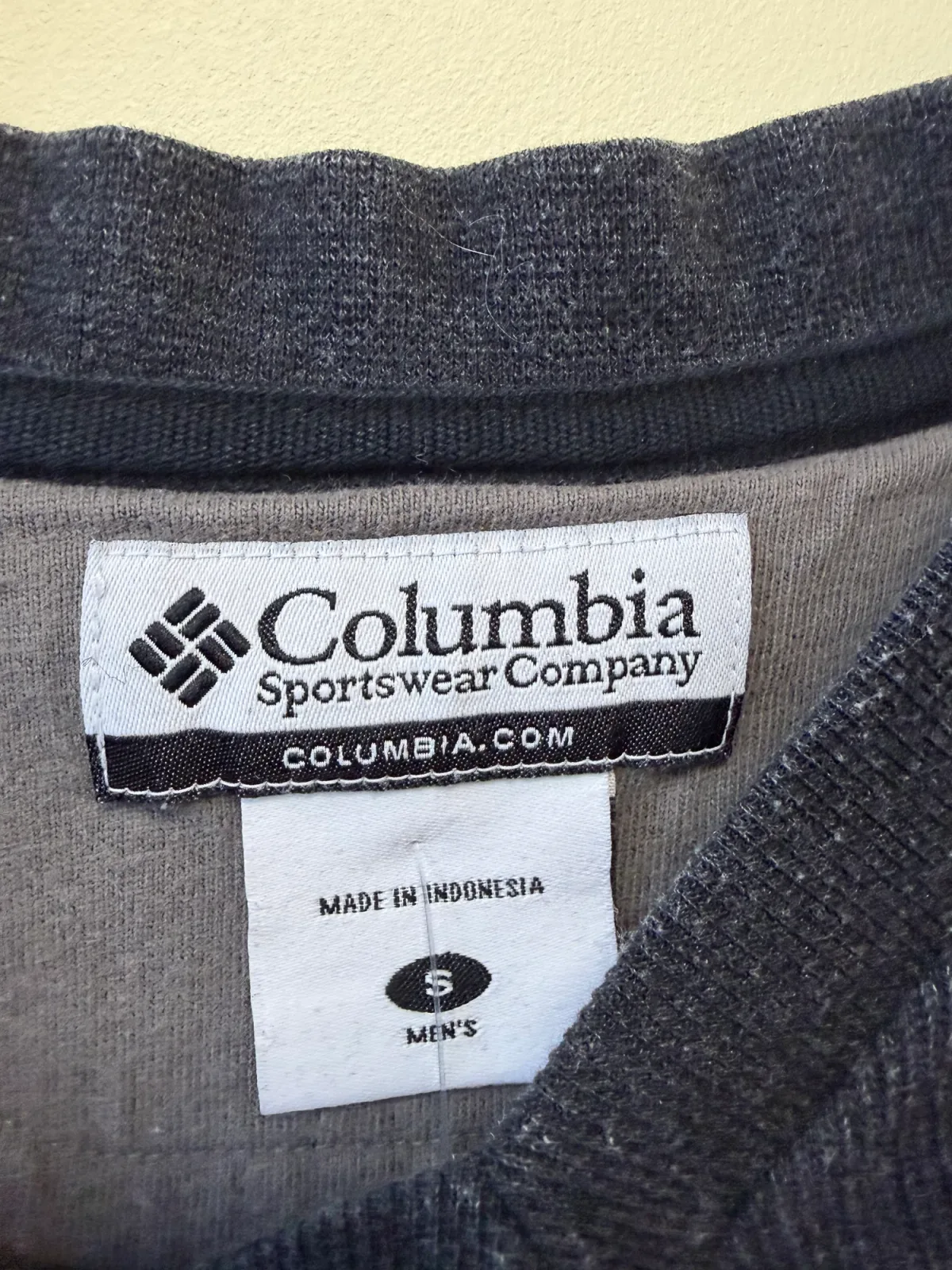 Columbia Men's V-Neck Ribbed Knit Pullover Sweater Charcoal Grey Size S photo 4
