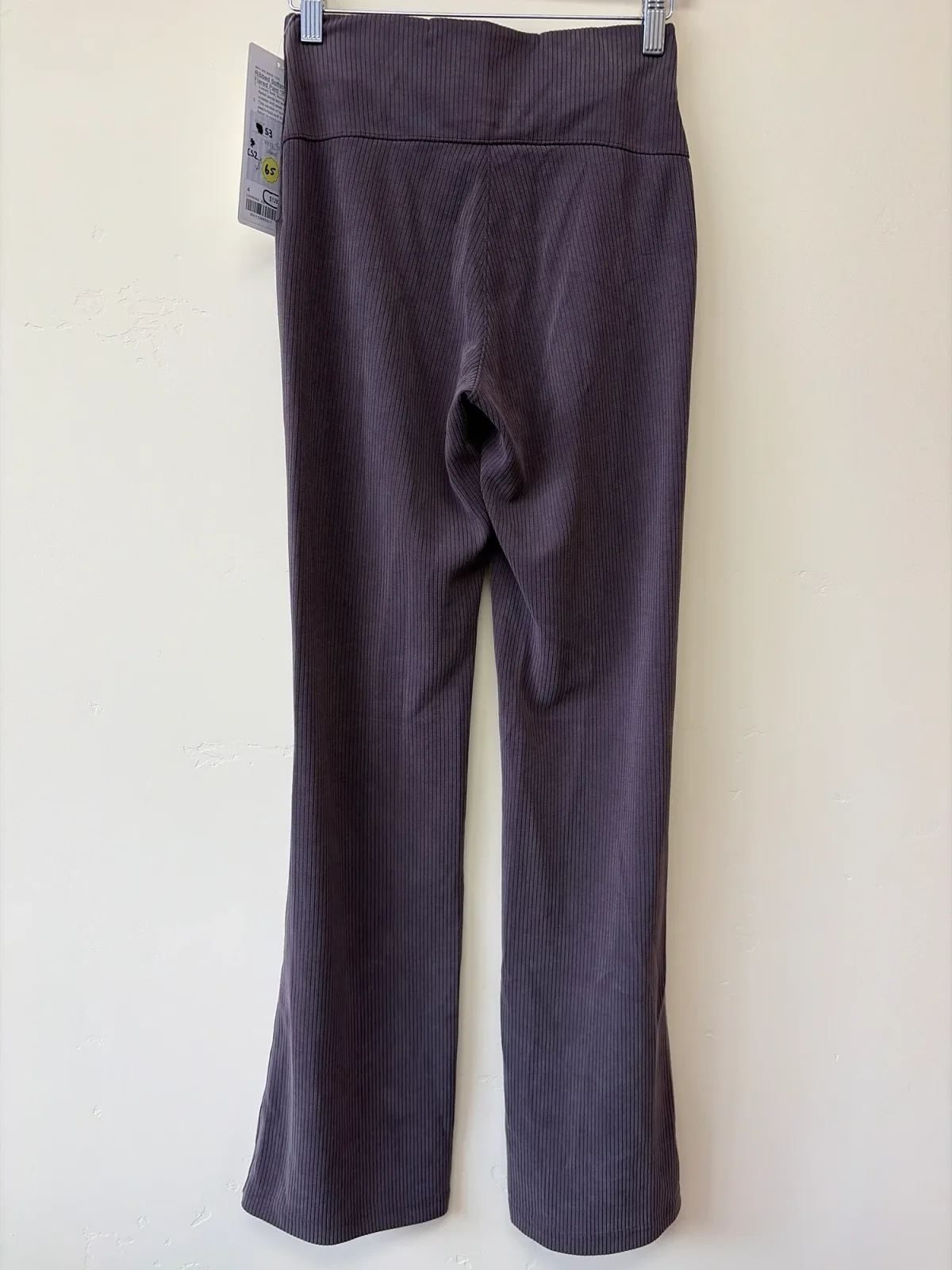 NWT Lululemon Ribbed Softstreme Flared Pant Regular "Espresso" - Size 4 photo 3