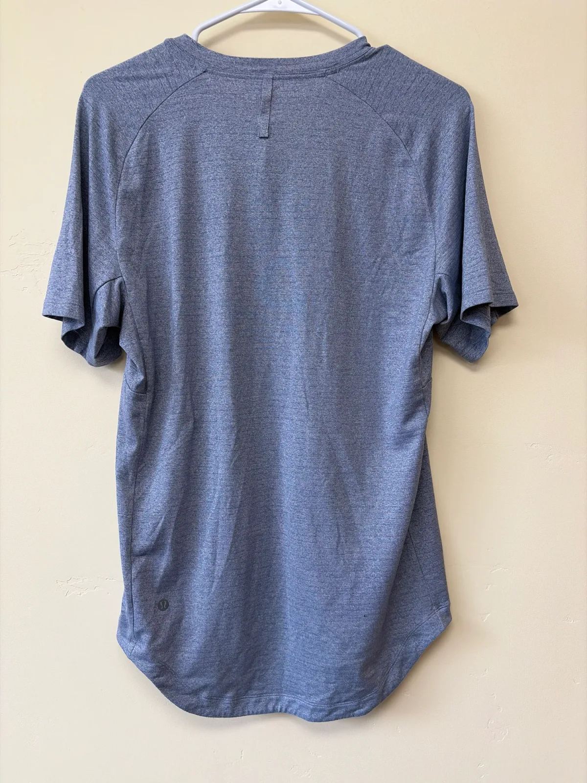 Lululemon Men's Drysense Short-Sleeve Training Shirt - Size Small photo 3