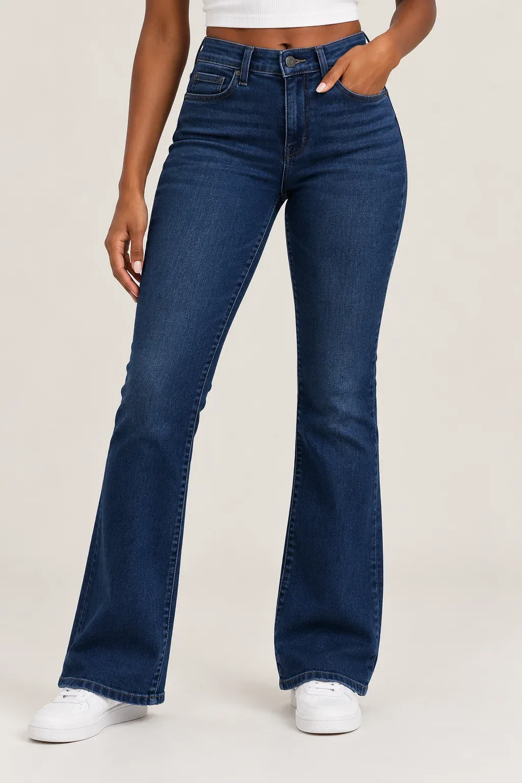 Levi’s Premium Women’s 725 High Rise Bootcut Jeans - Dark Wash Indigo, Size 26