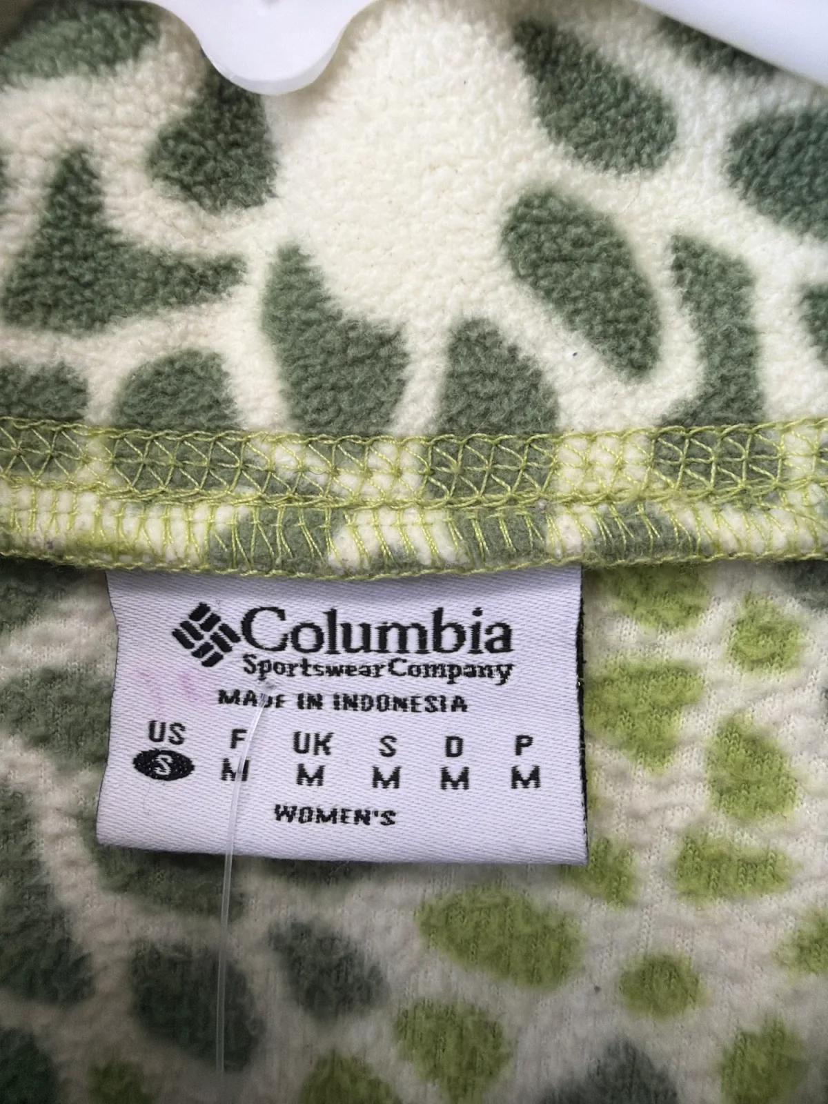 Columbia Women’s Green & White Floral Quarter-Zip Fleece Pullover photo 4