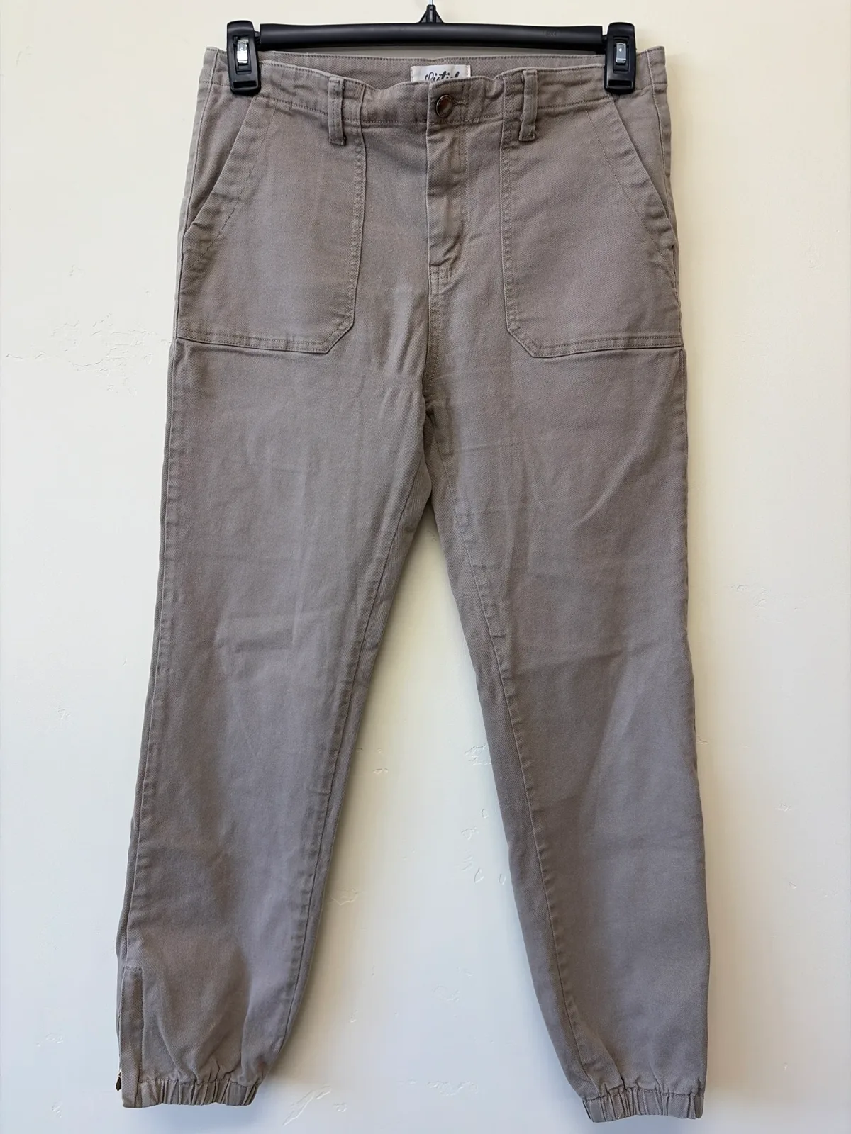 Listicle Women's Taupe Cotton Stretch Cargo Utility Joggers with Zipper Ankle Cuffs — Size Large photo 2