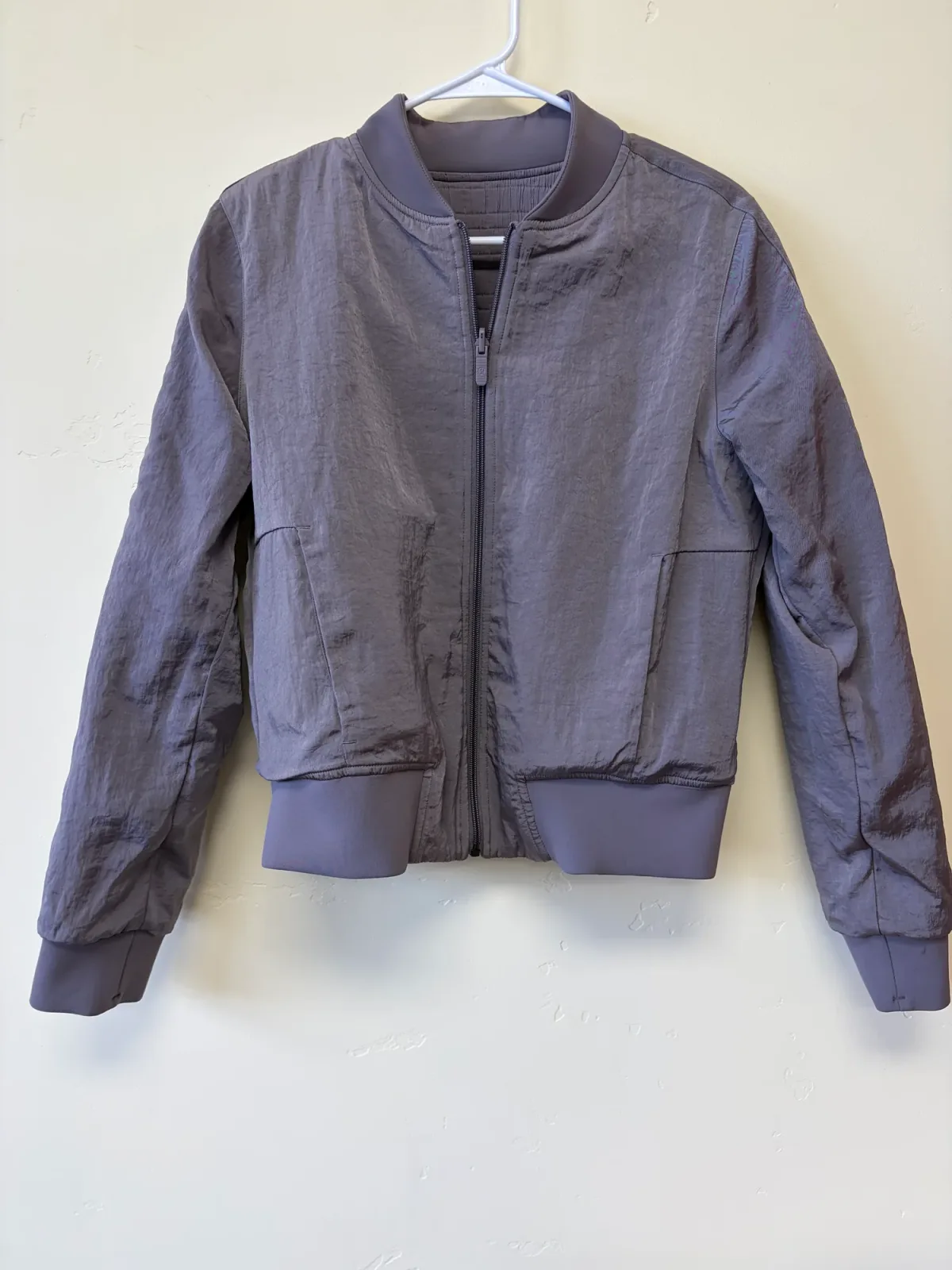 Lululemon Women's Dusky Lavender Non-Stop Reversible Bomber Quilted Jacket Size 8 photo 4