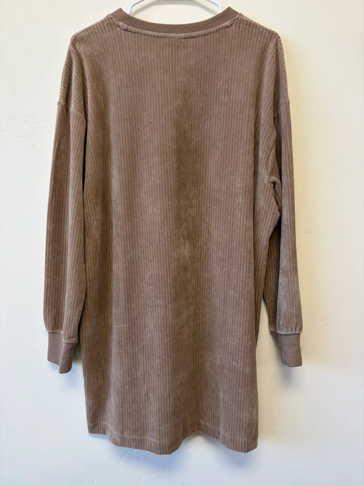 Nike Sportswear Ribbed Velour Long-Sleeve Crewneck Dress in Dark Driftwood - Size S photo 3