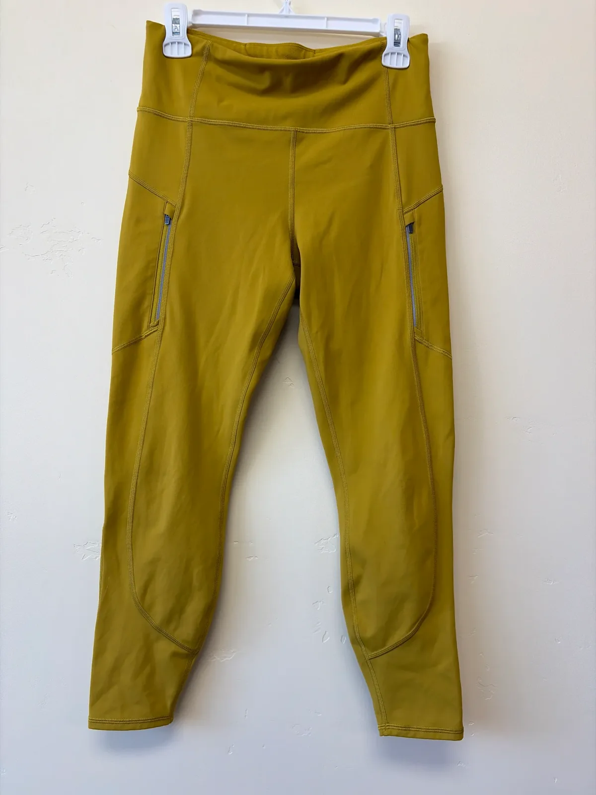 Athleta Rainier 7/8 Tight High-Rise Fleece-Lined Zipper Pocket Leggings — Size Medium photo 2