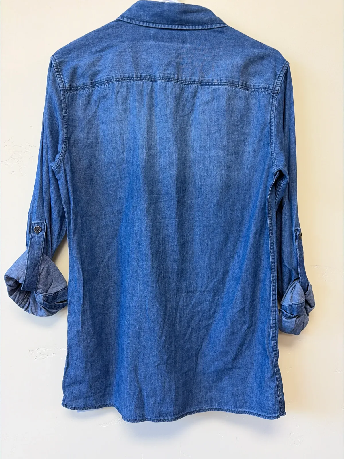 Liverpool Los Angeles Men's Chambray Denim Welt Pocket Shirt — Size Small photo 3