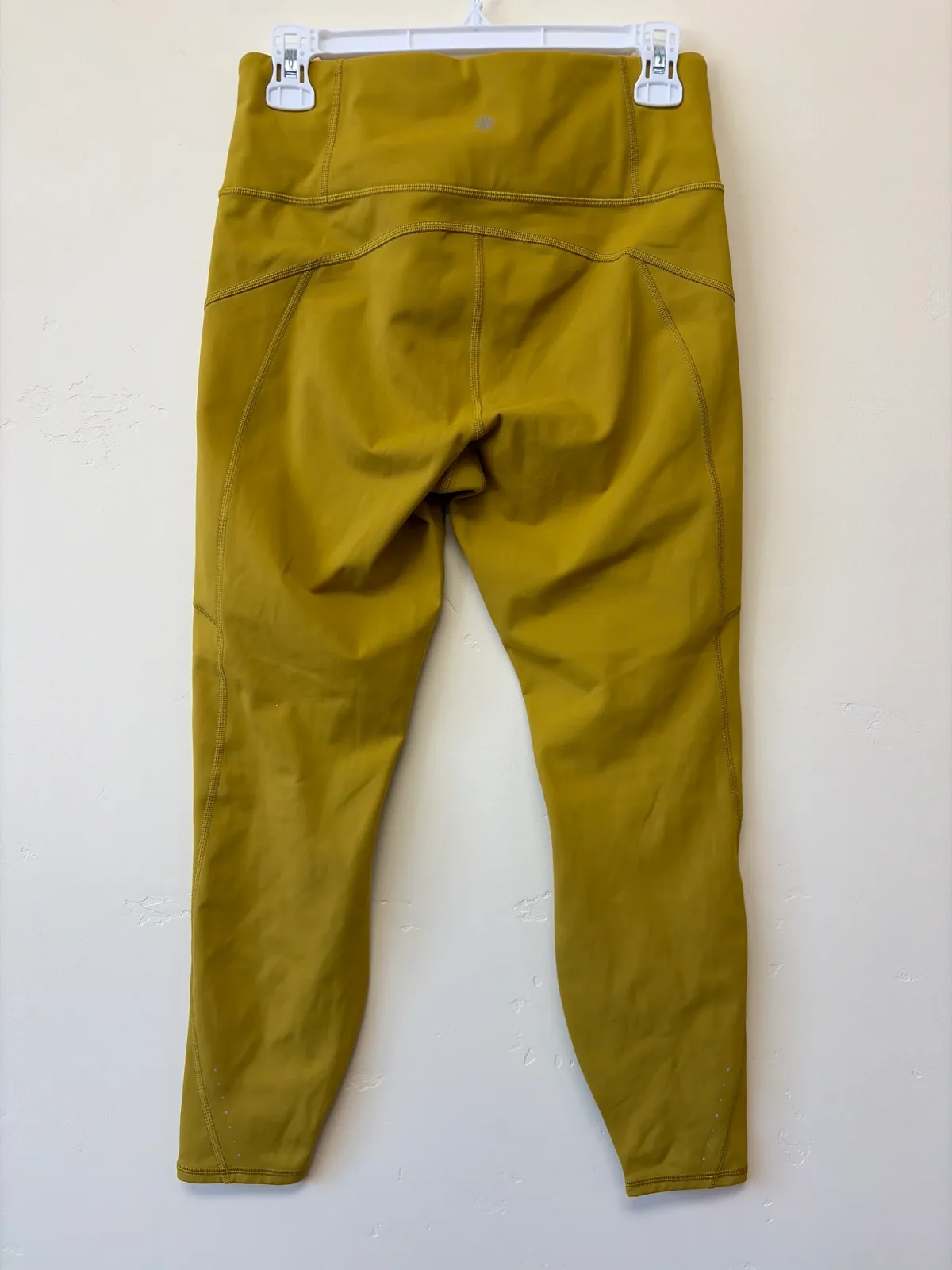 Athleta Rainier 7/8 Tight High-Rise Fleece-Lined Zipper Pocket Leggings — Size Medium photo 3