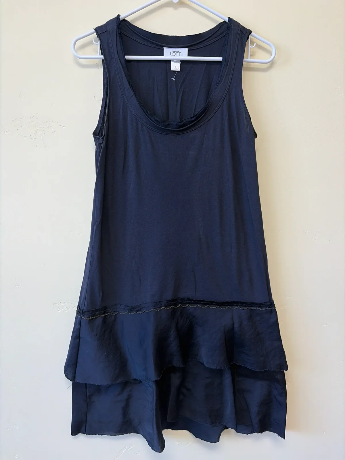 LOFT Ann Taylor Charcoal Gray Sleeveless Ruffle Tiered Drop Waist Dress Size S photo 2