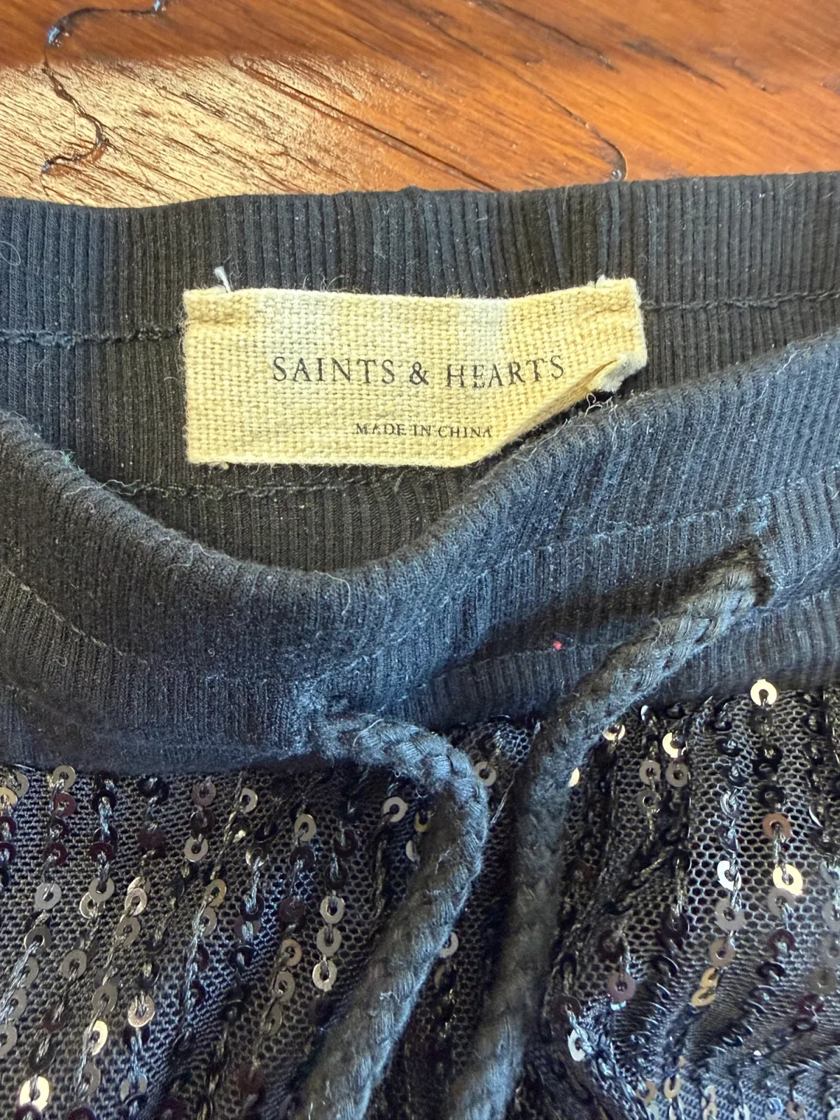 Saints & Hearts Black Sequin Jogger Pants Women's Size Medium VGUC photo 4