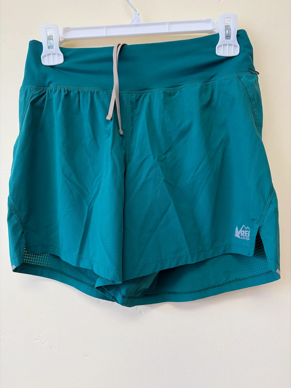 REI Co-op Active Pursuits 4" Running Shorts Women’s small Teal Green Mesh Trim Lined photo 2
