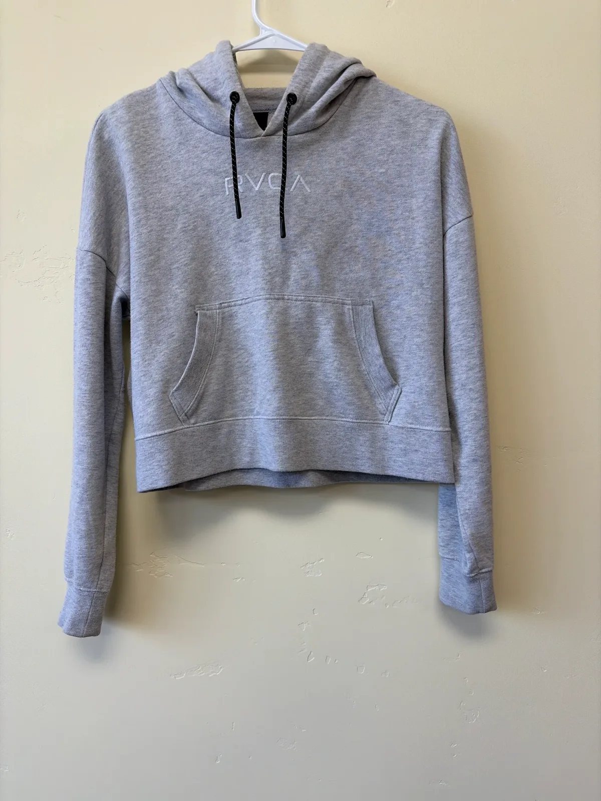 RVCA Women's Heather Grey Cropped Pullover Hoodie - Size Small photo 2