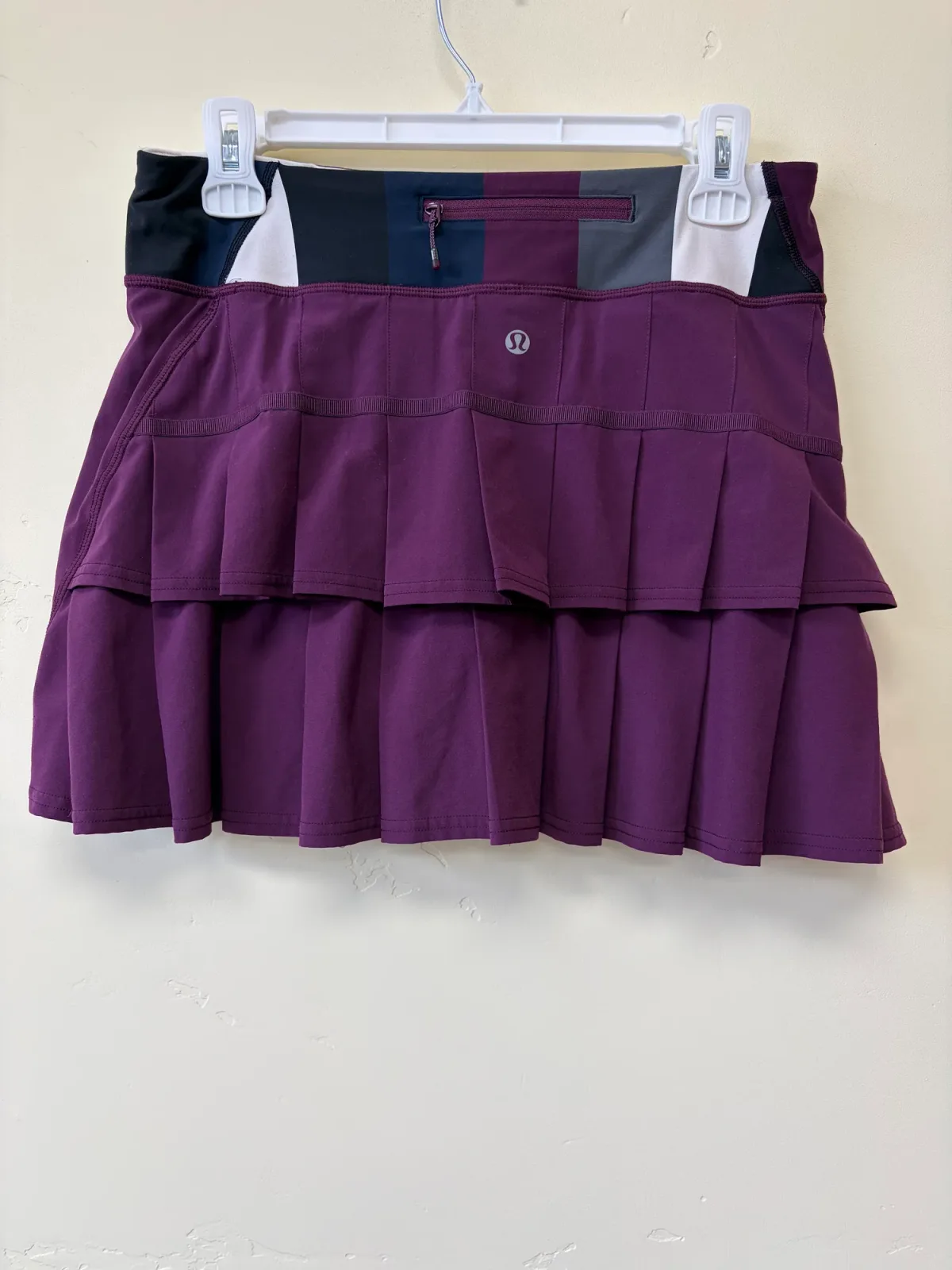 Foto 3 de Lululemon Pace Setter Skirt in Plum / Pow Stripe