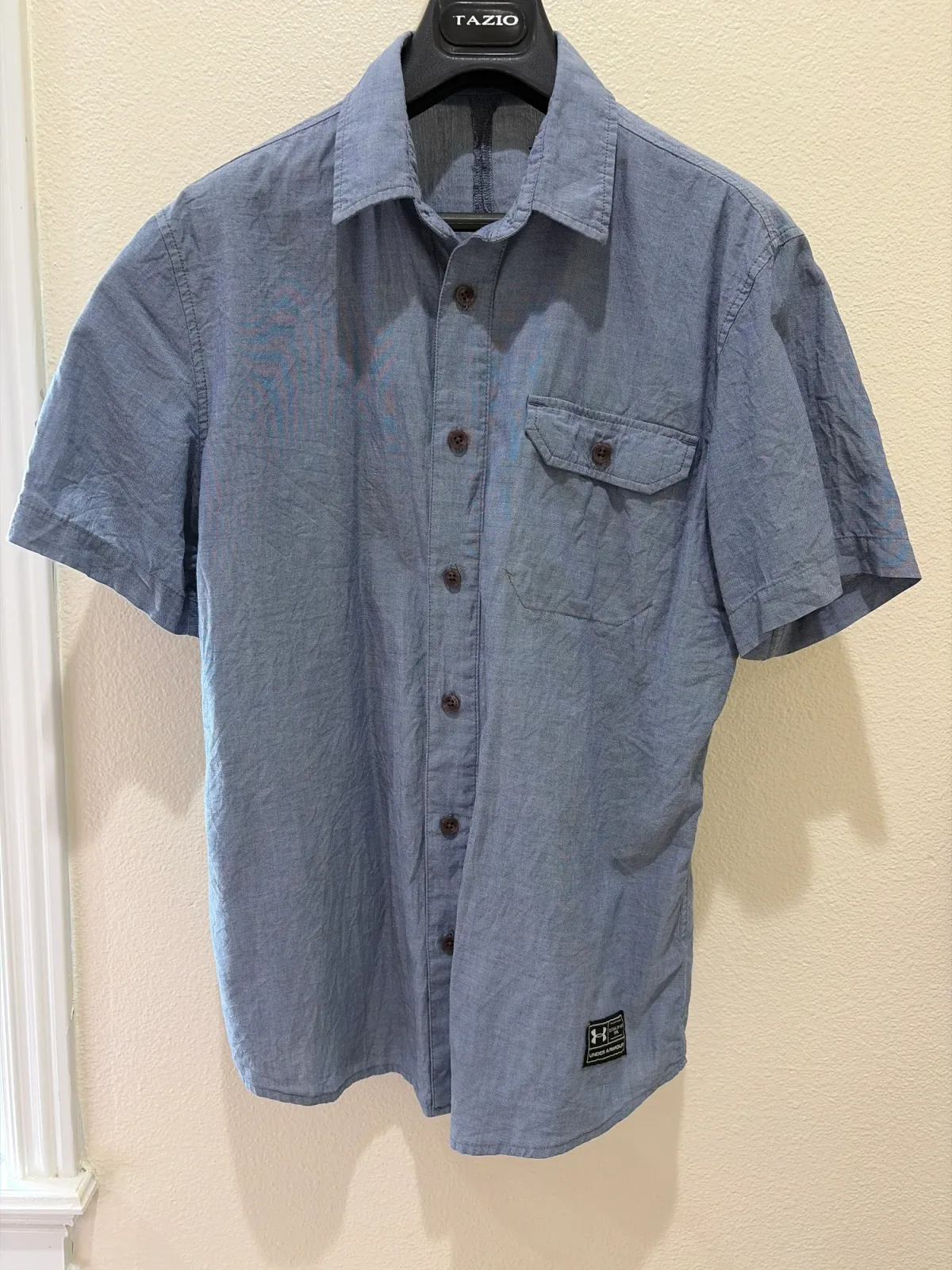 Under Armour Button-up Shirt photo 2