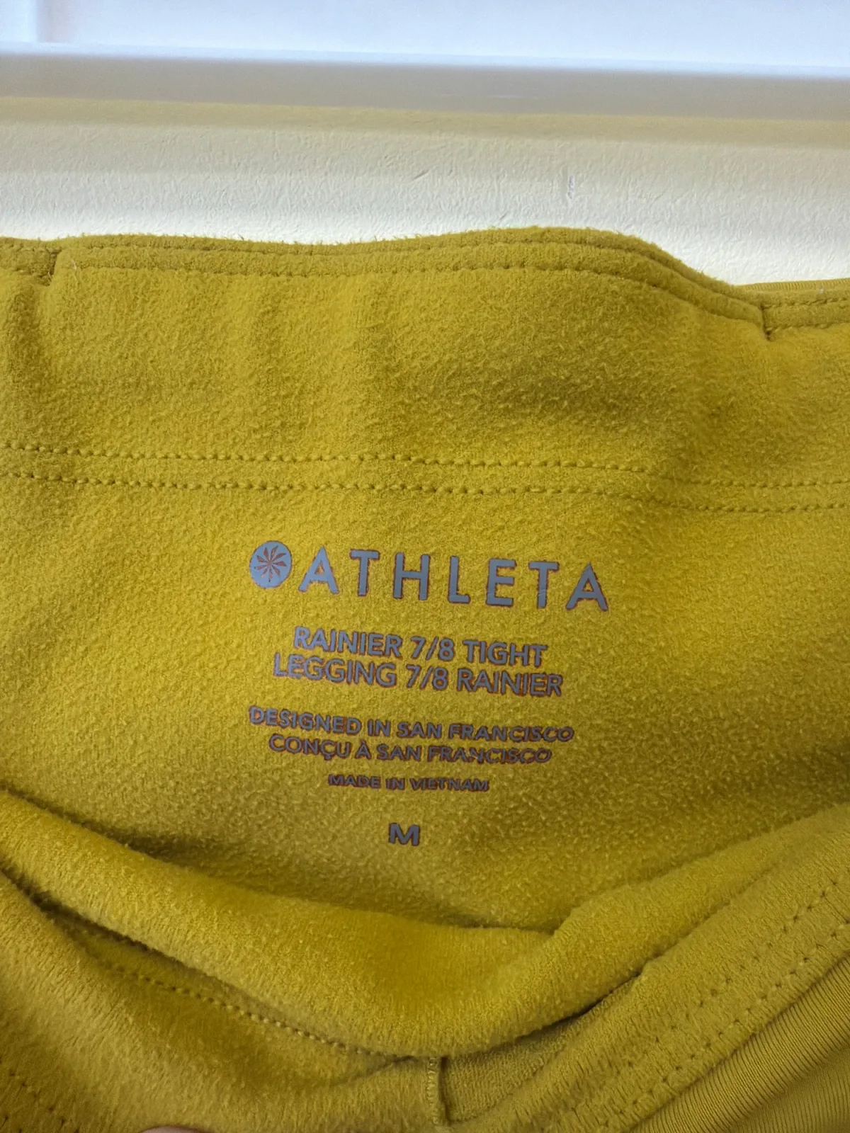 Athleta Rainier 7/8 Tight High-Rise Fleece-Lined Zipper Pocket Leggings — Size Medium photo 4
