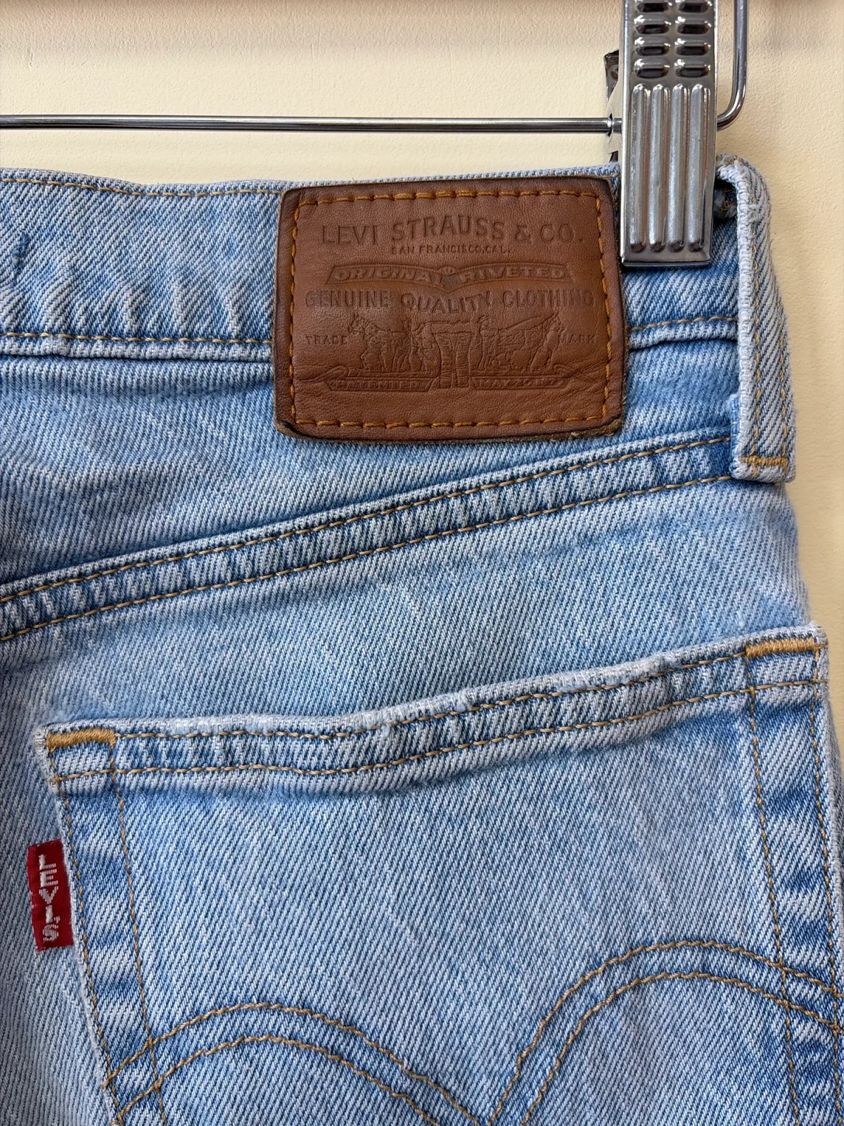 Levi's Wedgie Straight High-Rise Distressed Jeans - Size 24 photo 4
