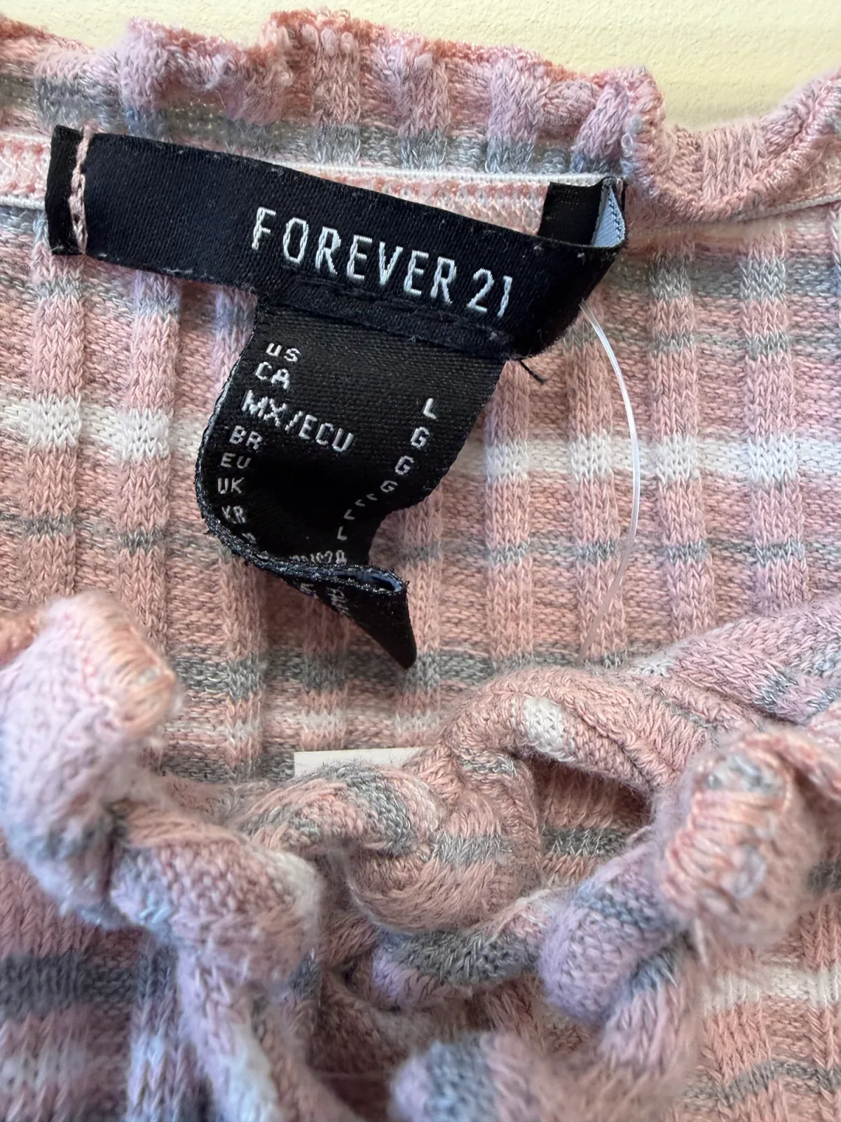 Forever 21 Women's Off the Shoulder Plaid Ribbed Crop Top Pink Size L photo 4