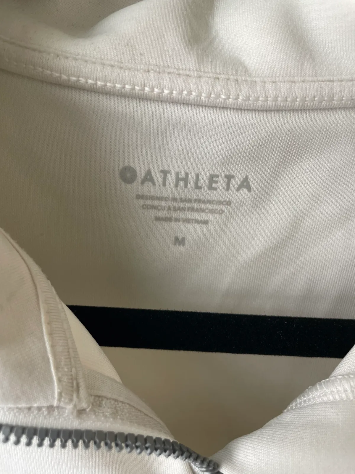 Athleta Women's Seasoft 1/4 Zip Crop Long Sleeve Sweatshirt Off-White Size M photo 3