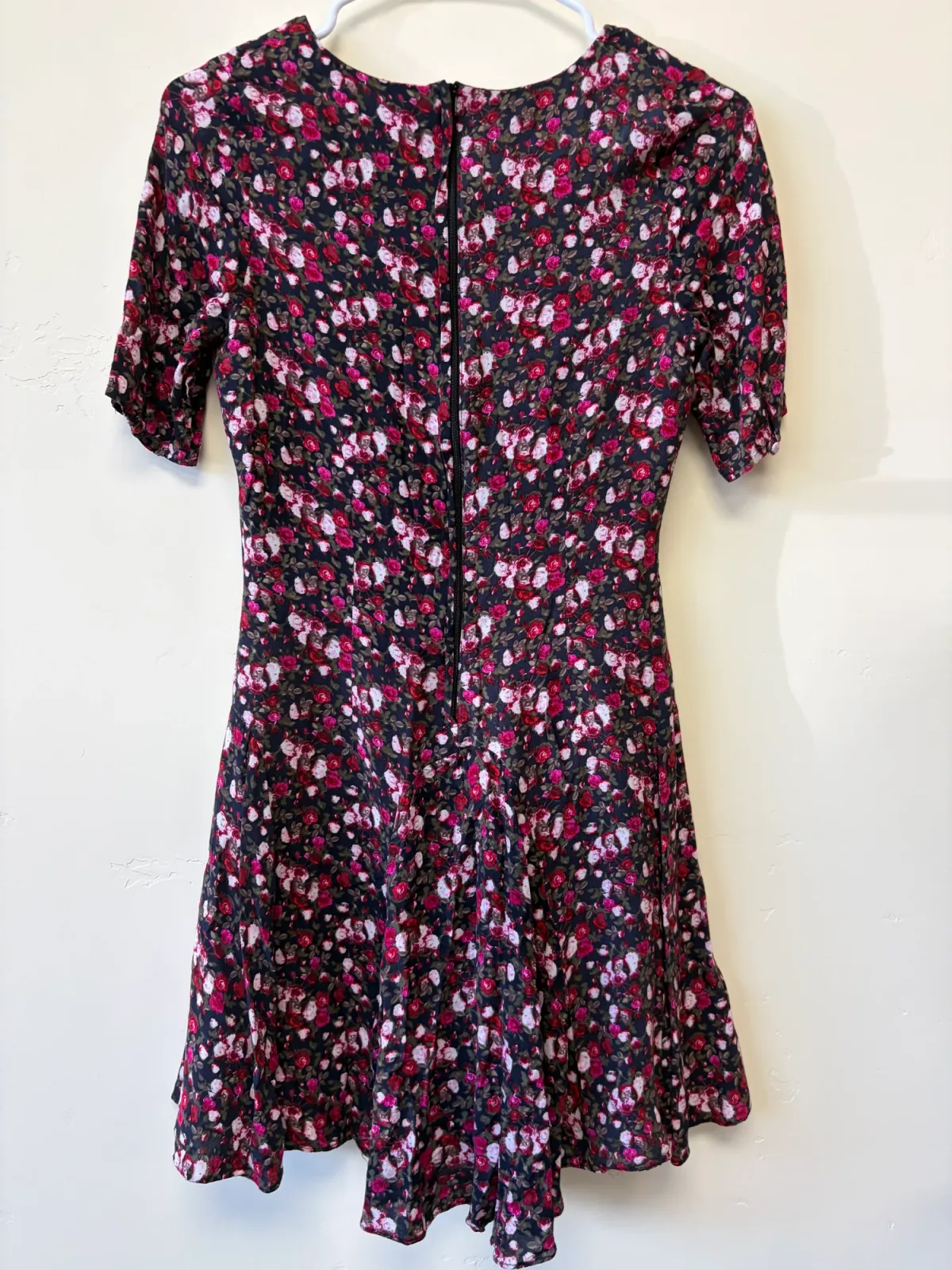 H&M Women's Dark Floral Short Sleeve Fit & Flare Mini Dress Black Pink Size 4 photo 3