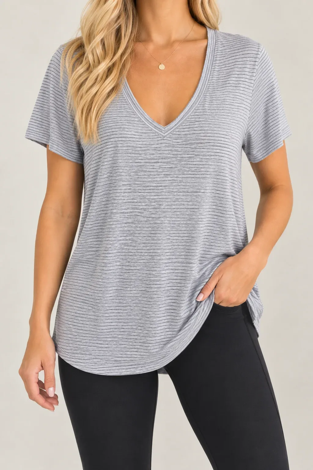 Athleta Women's XL Breezy Scoop V-Neck Tee