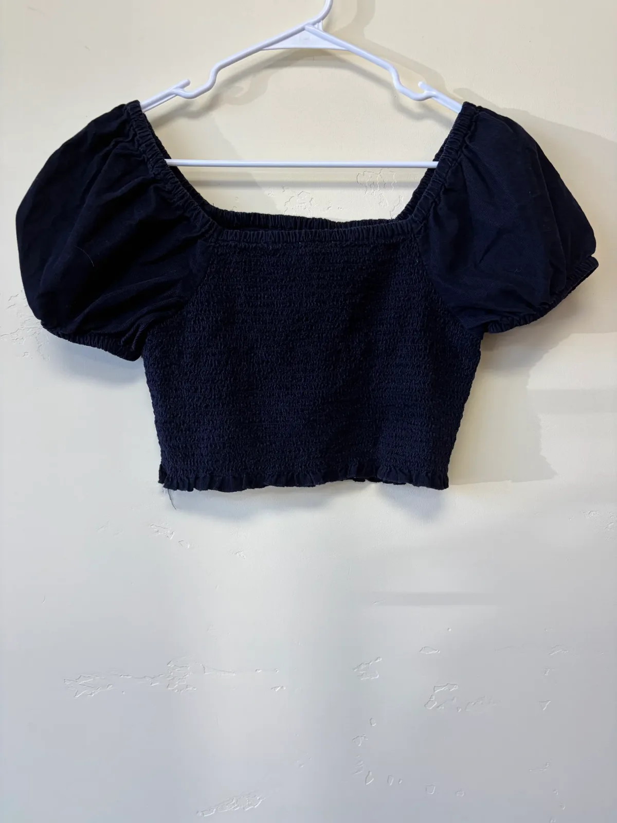 American Eagle Women's Smocked Square Neck Puff Sleeve Crop Top Navy Blue Size M photo 3