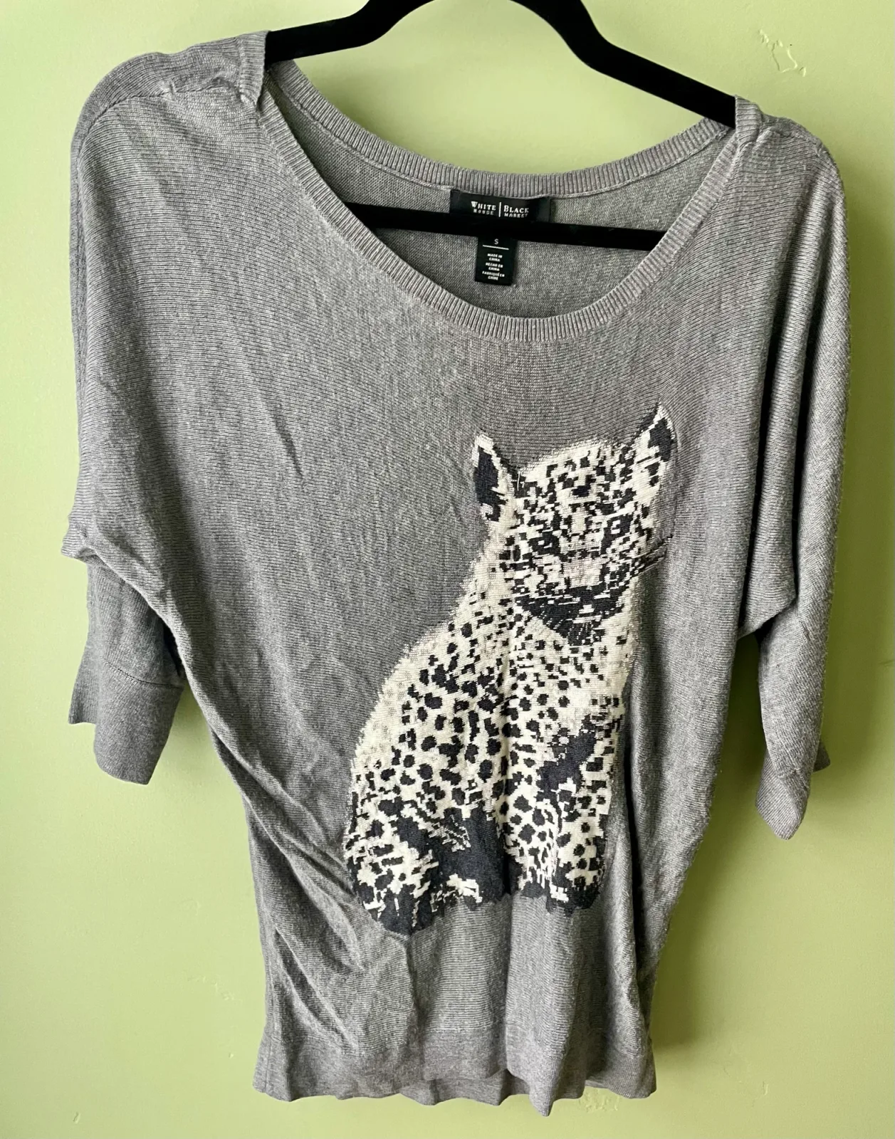White House Black Market Gray Knit Drop-Shoulder Scoopneck Sweater w/Textured Leopard Graphic